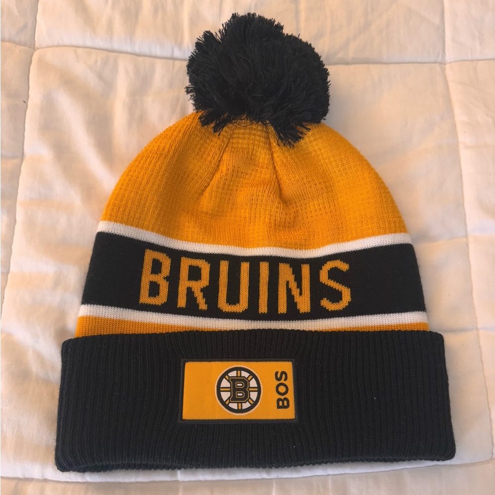 Boston Bruins Pom Hat